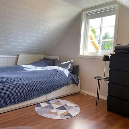 Sentrumsnaert Studio Ved Bugarden Sandefjord Exterior photo